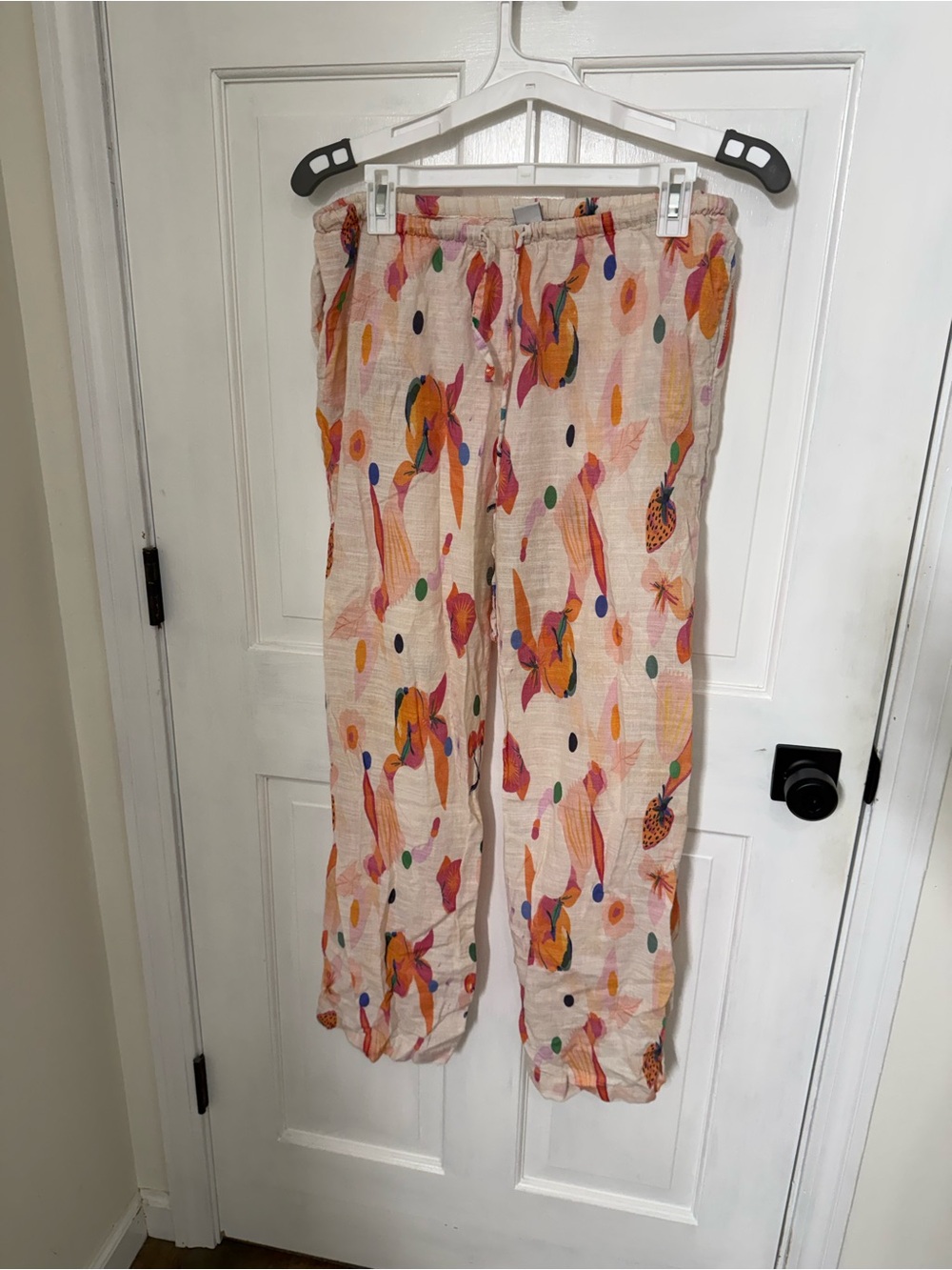 Blanco by Nature Chiara Pants. Almafi print